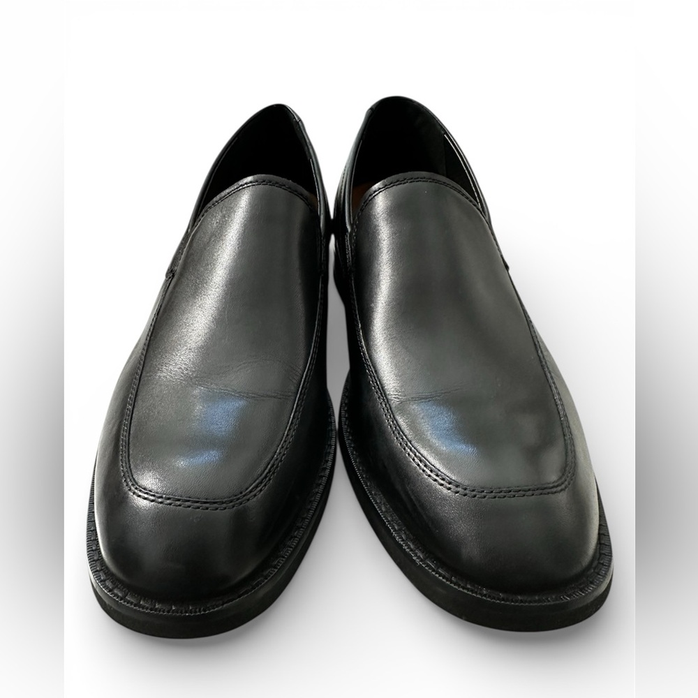 Clarks Men's Classic Black Slip-On Loafers - Picture 4 of 10